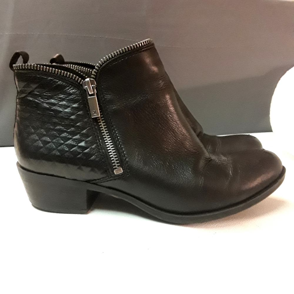 Lucky Brand Bartalino Quilted Zipper Ankle Boots